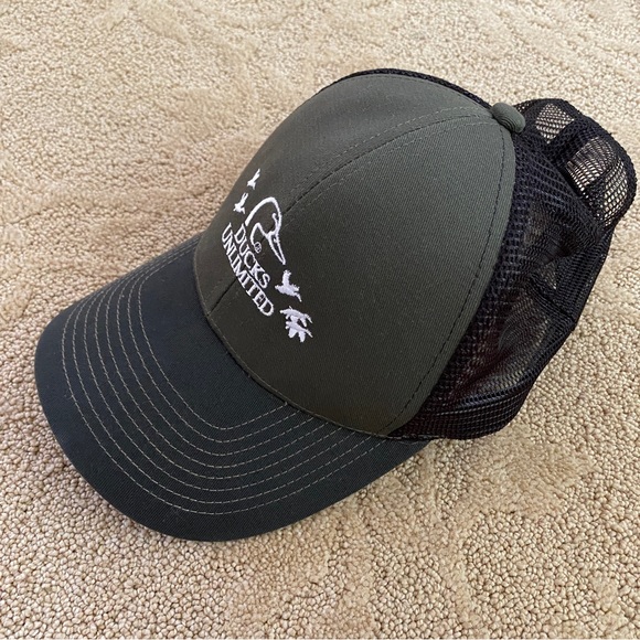 Ducks Unlimited Green Mesh Hat Cap Adjustable Trucker Hat DU Hunting Gear - Picture 2 of 9